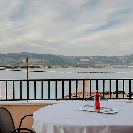 Apartmán By The Sea Arbanija, Ciovo - 1122 Trogir
